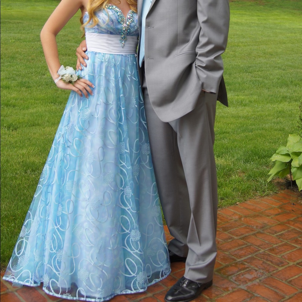 TonyBowls Prom Dress.